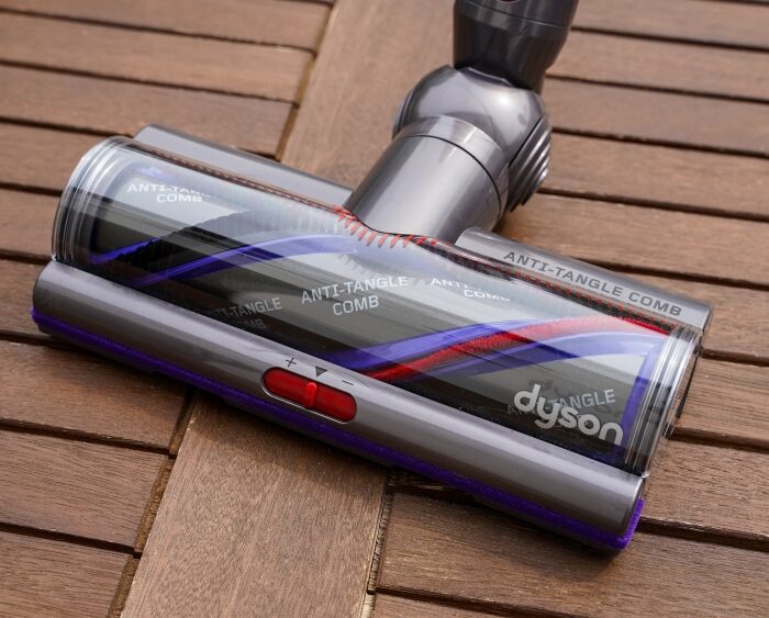 Dyson V15 Detect Absolute Test Review