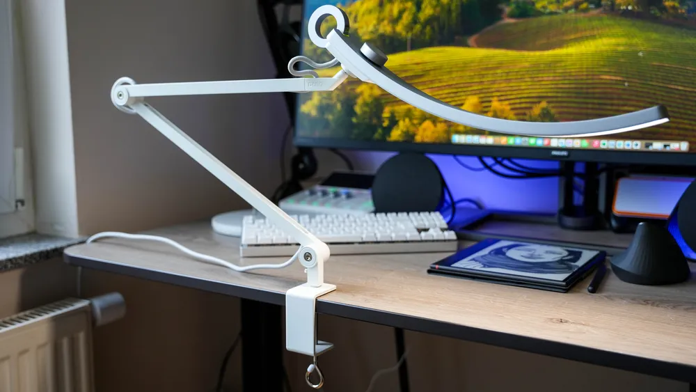 BenQ WiT e-Reading Desk Lamp Tisch-Lampe Beleuchtung Review Test